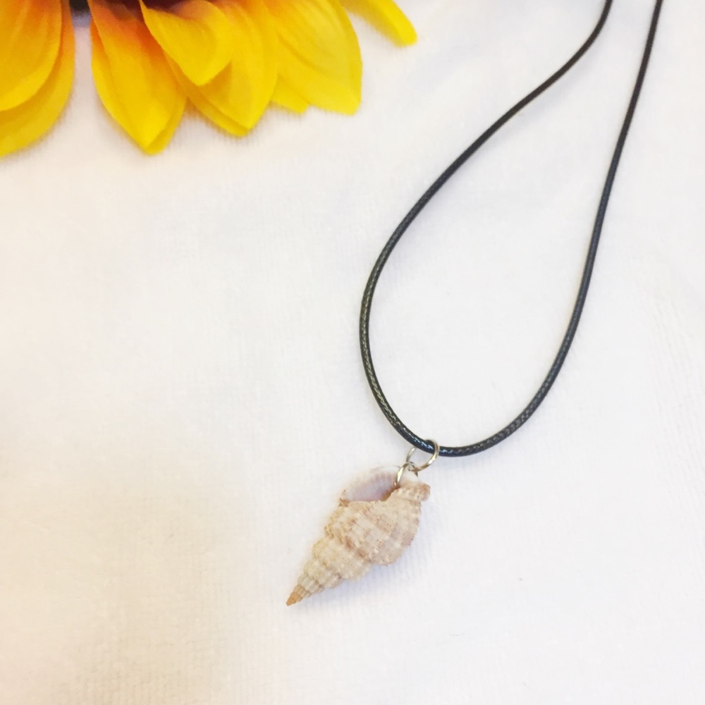 🐚 Shell Necklace